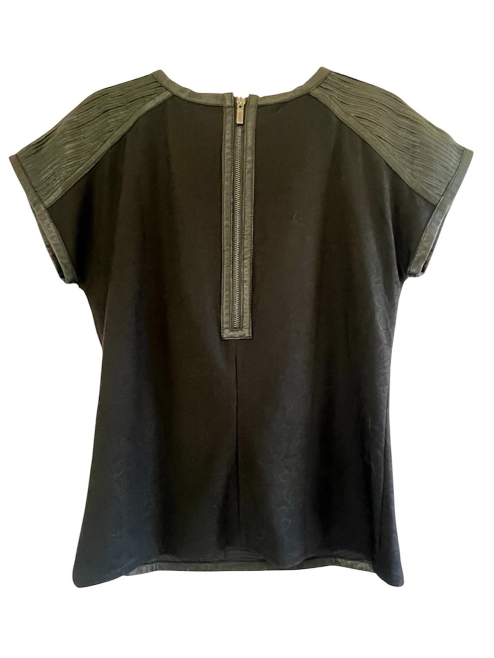 Badgley Mischka Black Faux Leather Pleated Paneled Mixed
Media Top SZ M - Picture 3 of 11